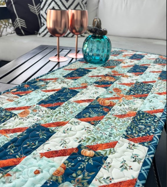 🍂 Creating a Cozy Quilted Thanksgiving Tablescape