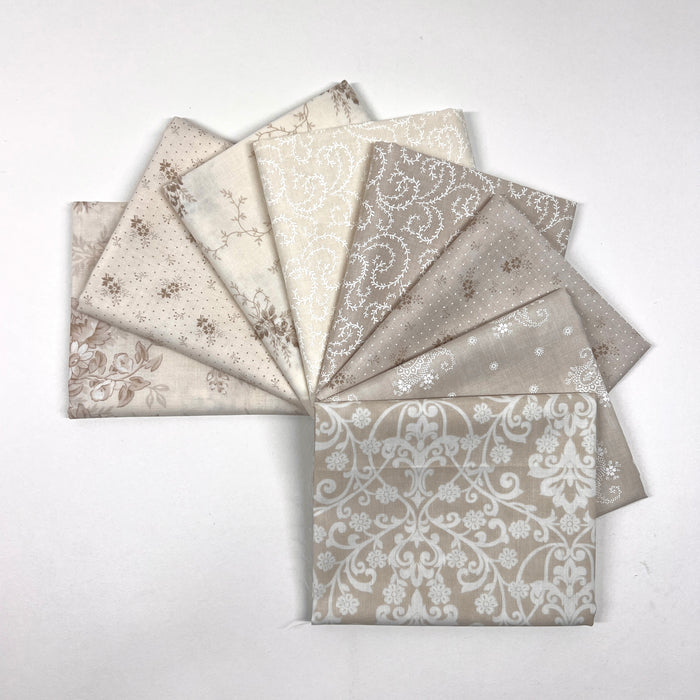 Breathtaking Blues Cream Fat Quarter Bundle