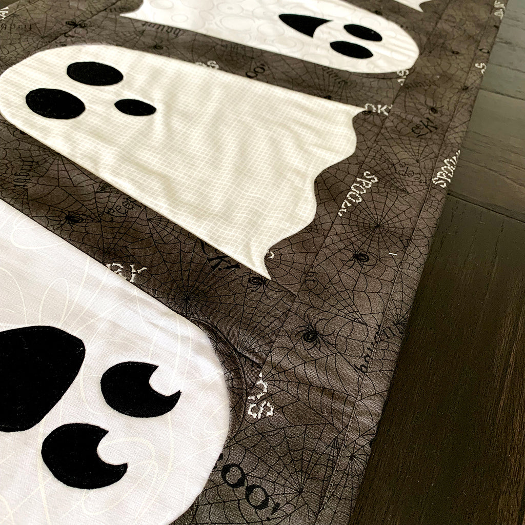 Boo To You Too Table runner - Pattern and Video Class Pattern GE Designs   